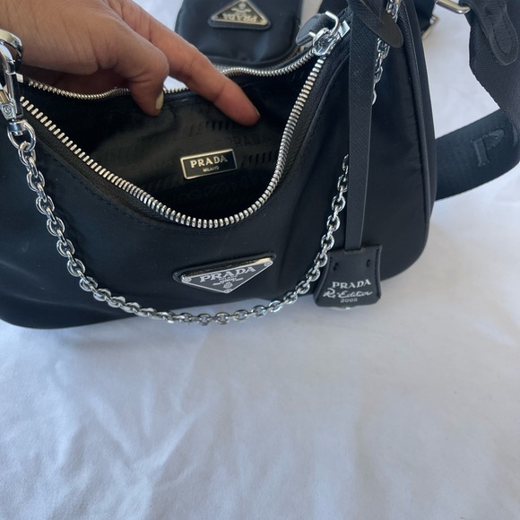 Prada Re-edition Cross Body Bag - Picture 6 of 16